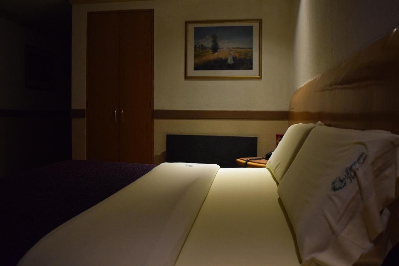 טולוקה Hotel & Suites La Marquesa מראה חיצוני תמונה